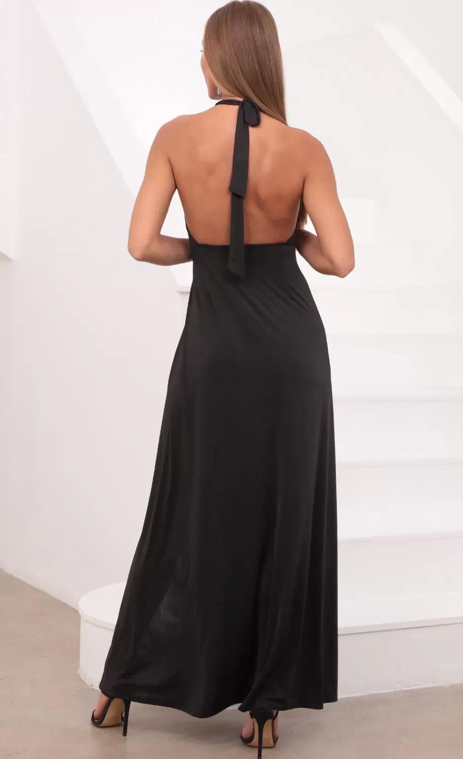 Halter Maxi Dress In Black^LUCY IN THE SKY Online