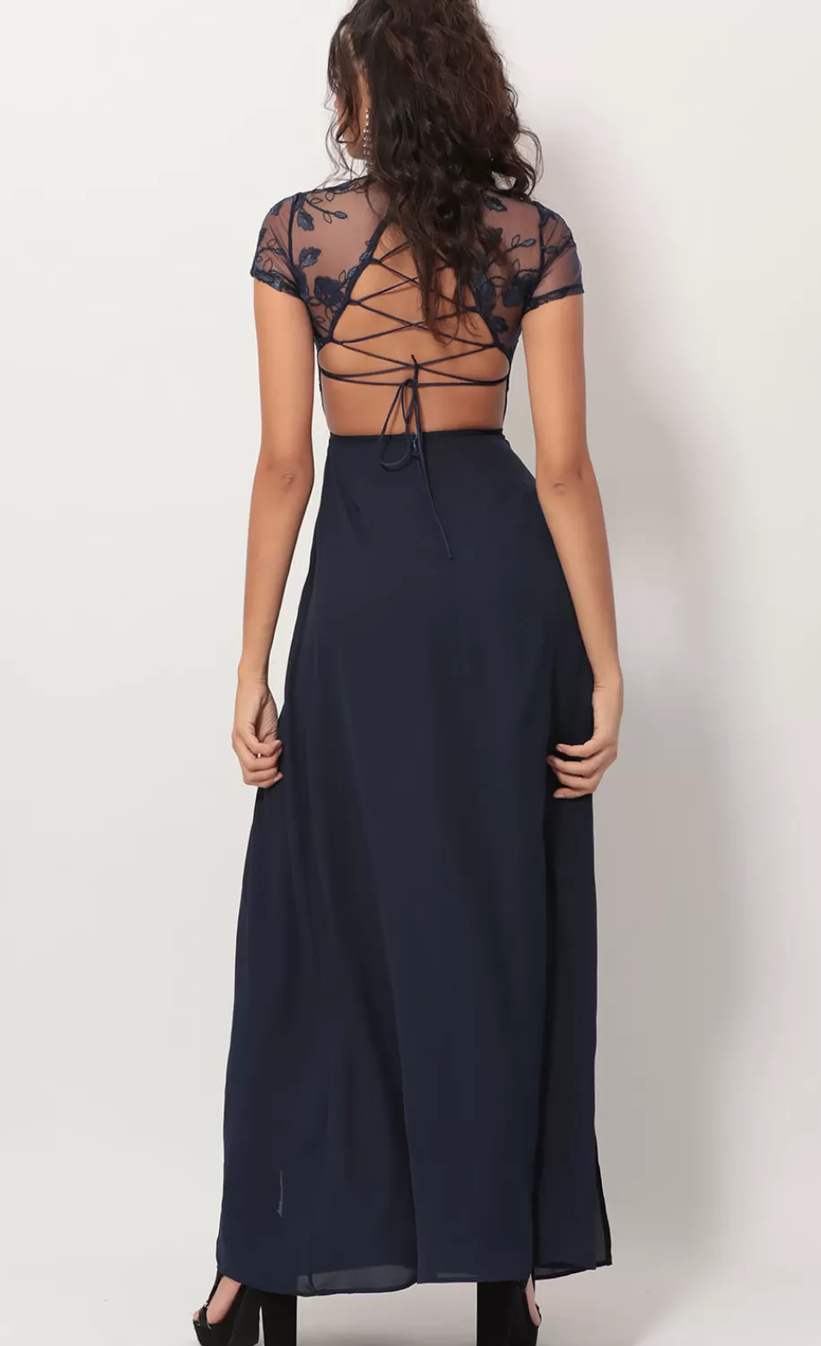 Heiress Lace Maxi Dress In Navy^LUCY IN THE SKY Best