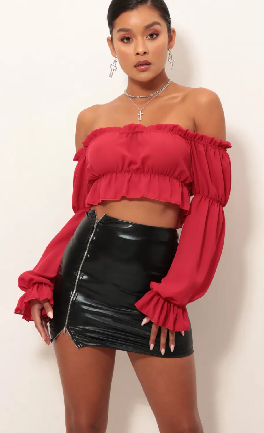 Off The Shoulder Top In Red^LUCY IN THE SKY Fashion