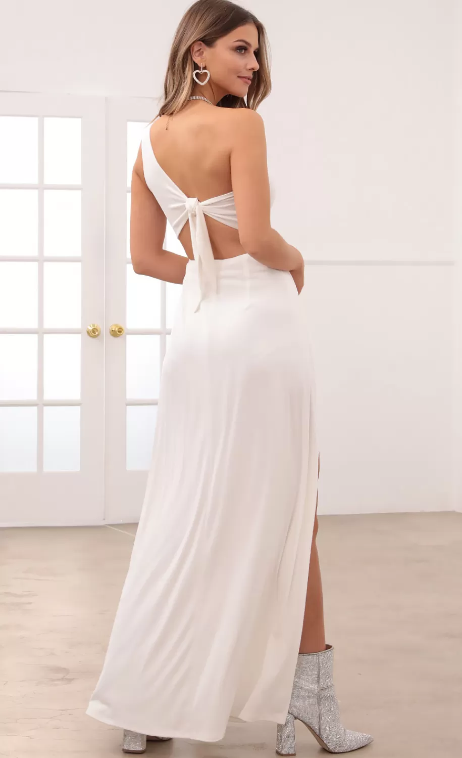 One Shoulder Maxi In White^LUCY IN THE SKY Hot