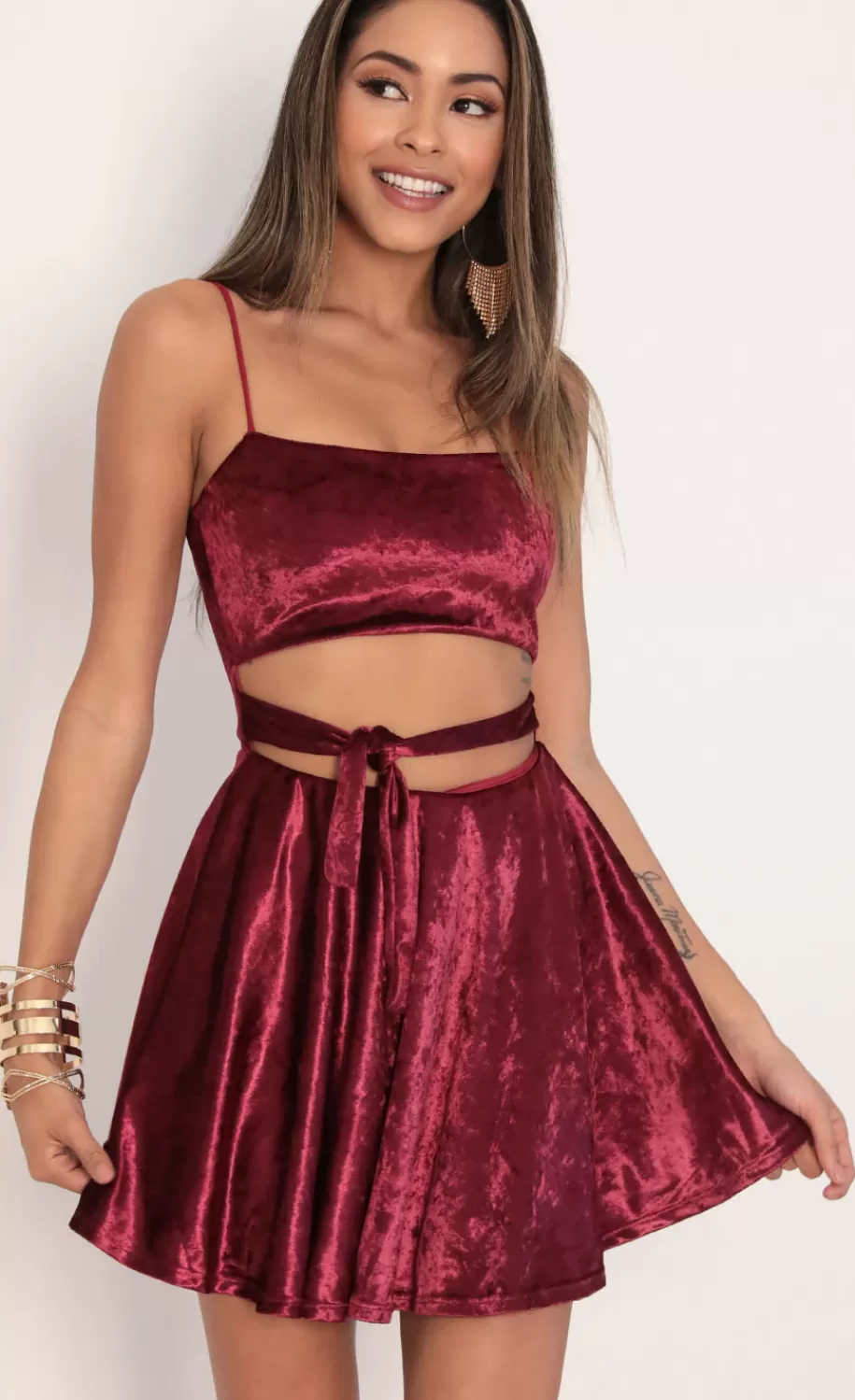 Perrie Velvet A-line Dress In Merlot^LUCY IN THE SKY Flash Sale