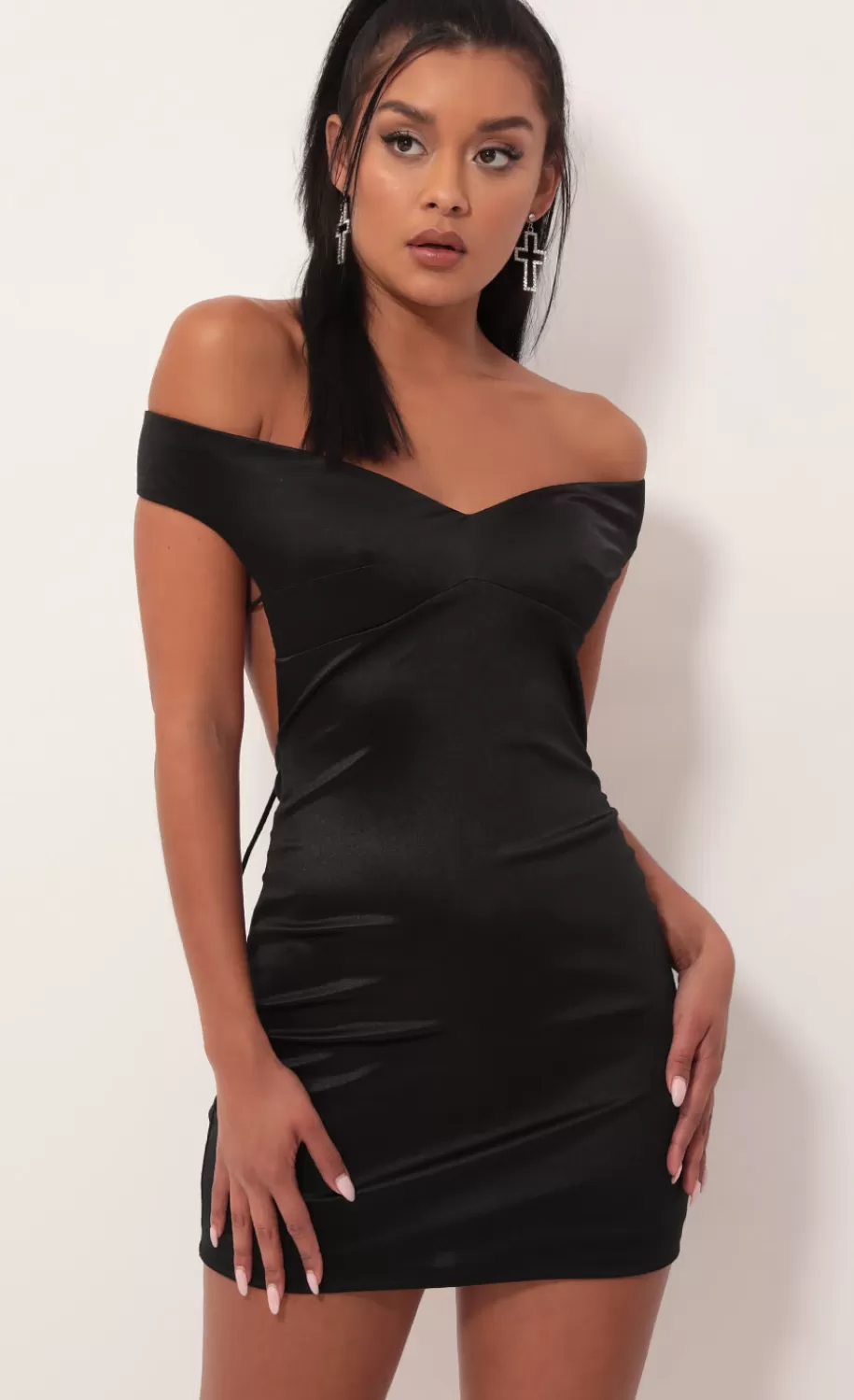 Satin Luxe Dress In Black^LUCY IN THE SKY Online