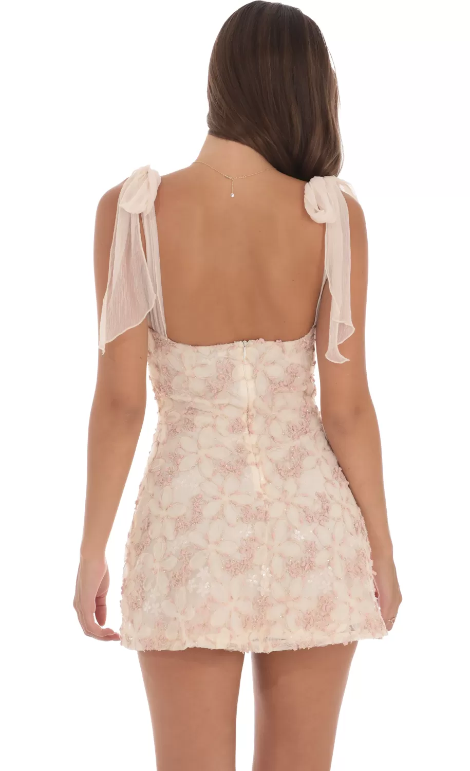 Textured Shimmer Floral Dress In Cream^LUCY IN THE SKY Best Sale