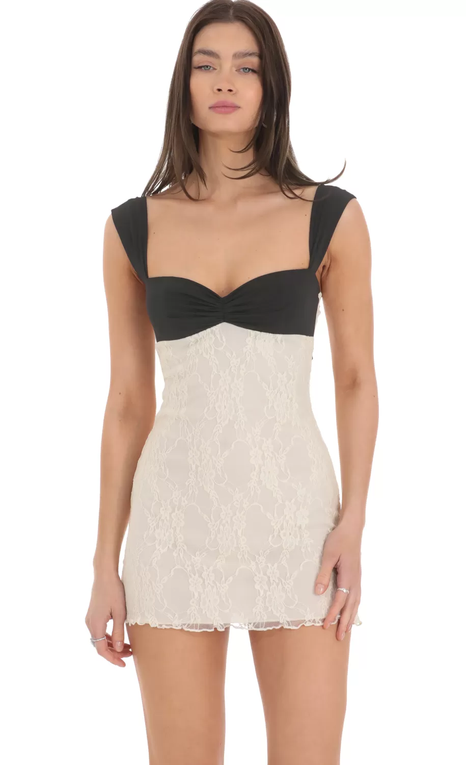 Two Toned Lace Dress In Black And Cream^LUCY IN THE SKY Best